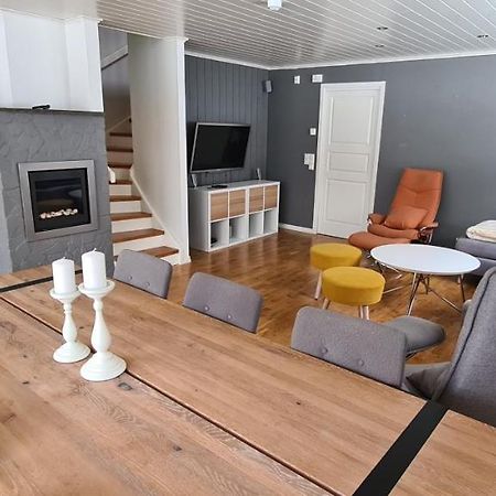 Cheerful 4-Bedroom Home With Fireplace, 1,5Km From Flam Center Aurland Dış mekan fotoğraf